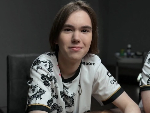 野逼其位移 野逼其位移