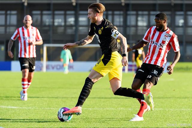 他以高挥空 他以高挥空